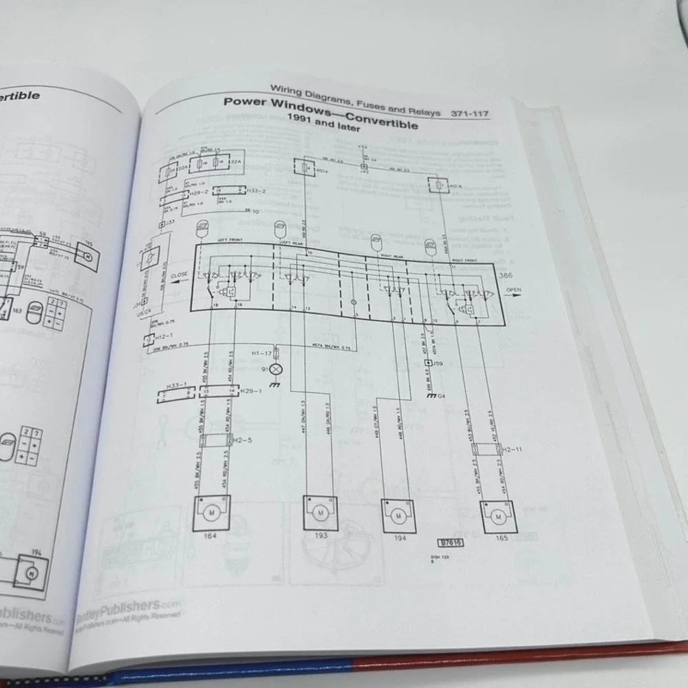 Saab 900 16 Valve‎ Official Service Manual 1985-1993 Bentley Publishers S993
